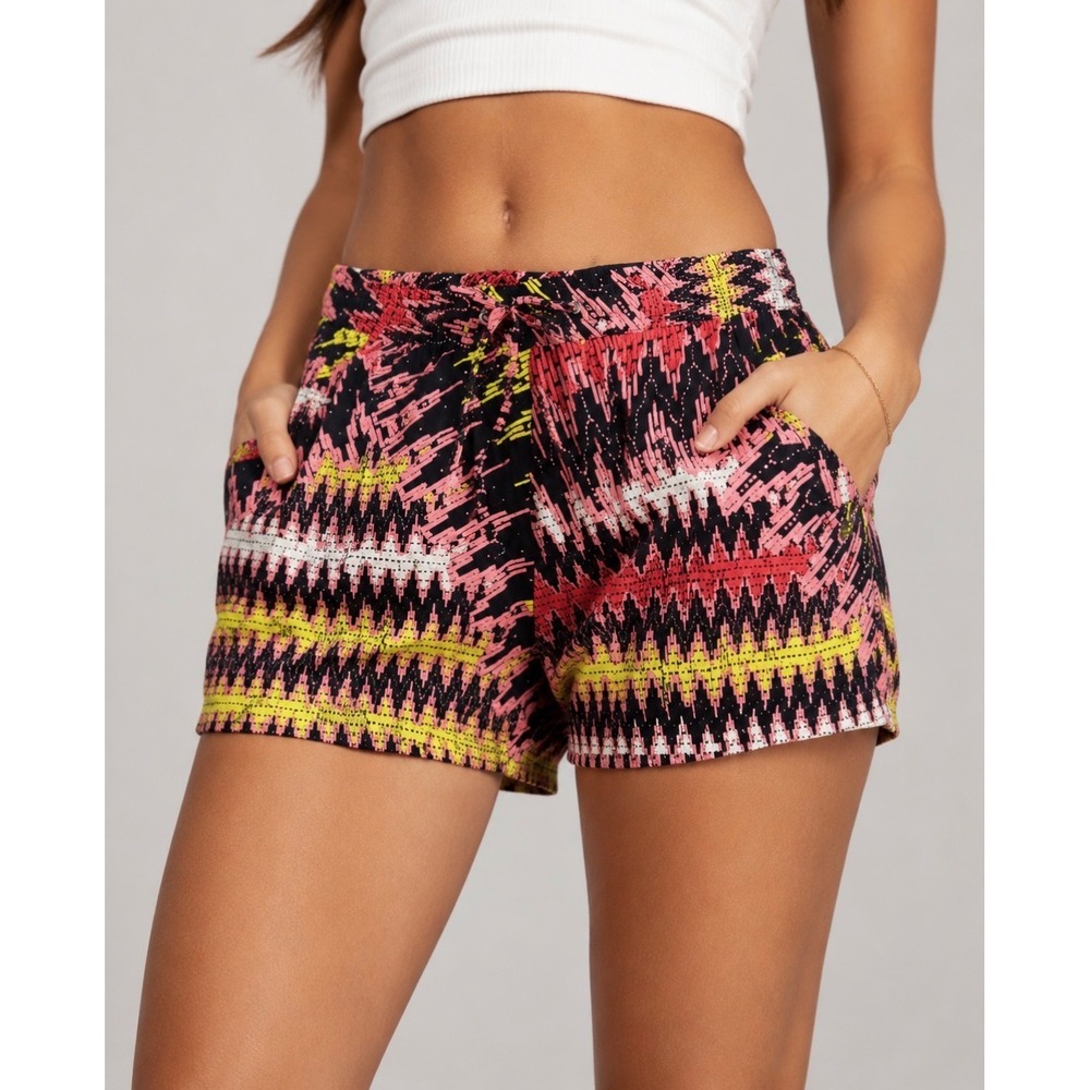 French Connection Pink Yellow Abstract Zig Zag Print Viscose Shorts Size 8